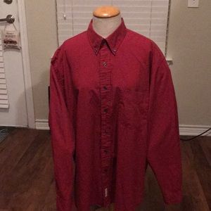 Really soft, light weight comfy men’s shirt  😎